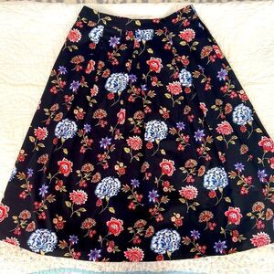 Forever 21 floral skirt size S